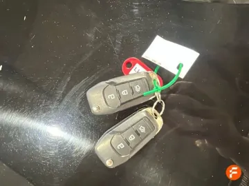 Car image 27