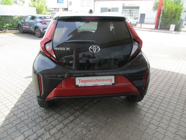 Toyota Aygo X 53 kW image number 8