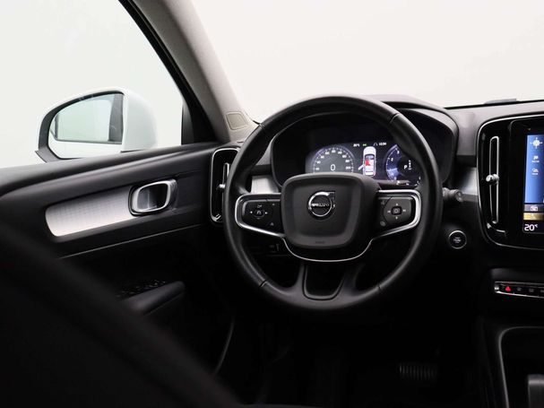 Volvo XC40 T2 Momentum 95 kW image number 10