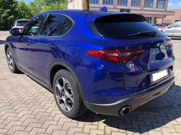 Alfa Romeo Stelvio 2.2 AT8 Q4 140 kW image number 4