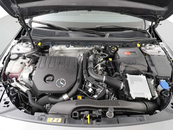 Mercedes-Benz CLA 180 100 kW image number 16