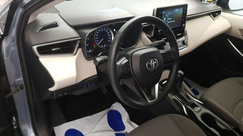 Car image 21