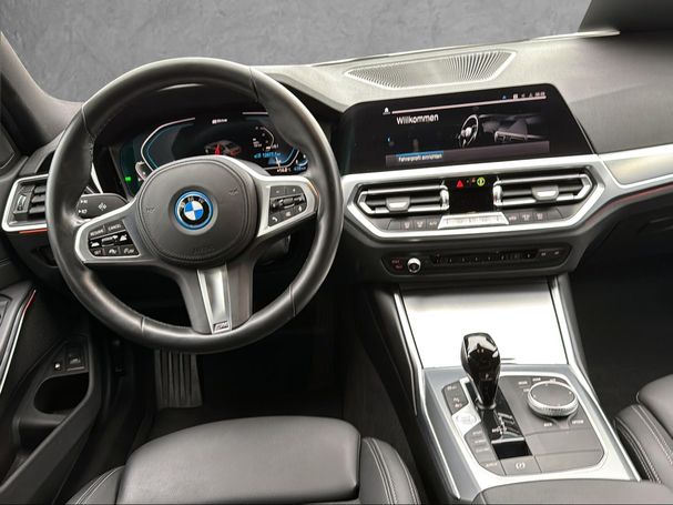 BMW 330 Sport Line xDrive 185 kW image number 7