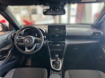 Car image 11