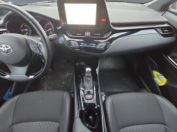 Car image 12