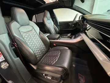 Car image 43