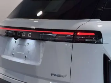Car image 36
