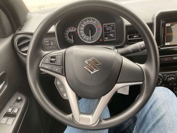 Car image 10