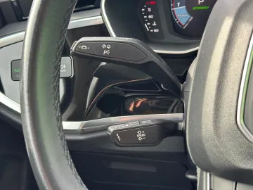 Car image 40