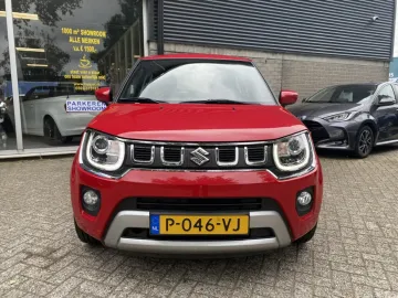 Car image 4