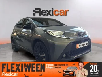 Car image 2