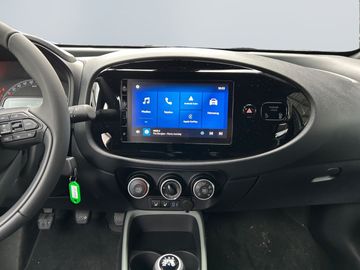 Car image 15