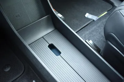Car image 50