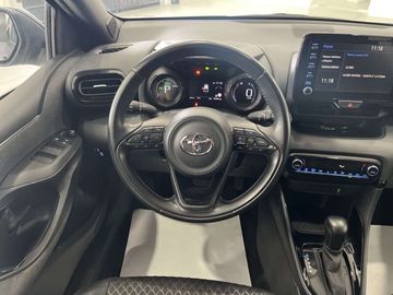 Car image 15