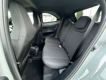 Car image 20