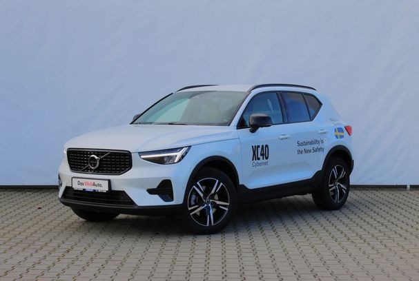 Volvo XC40 145 kW image number 1