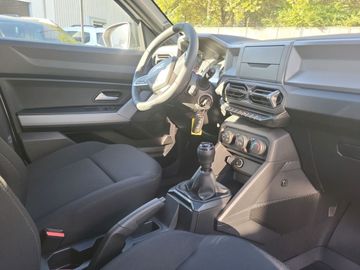 Car image 11