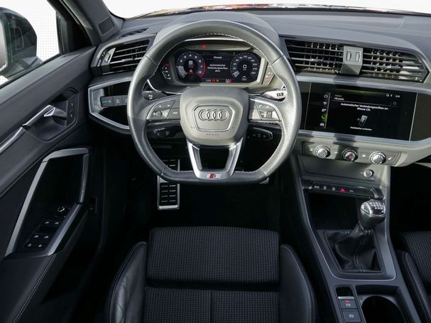 Audi Q3 35 TFSI S-line 110 kW image number 8