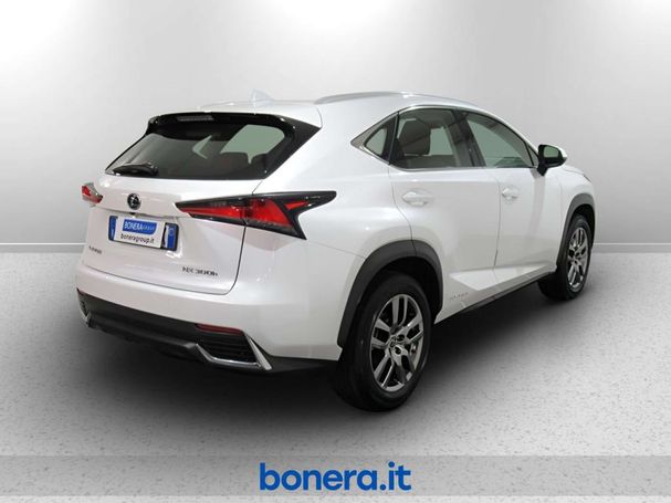 Lexus NX 300 h 145 kW image number 4