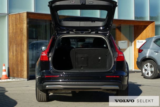 Volvo V60 Cross Country AWD 145 kW image number 10