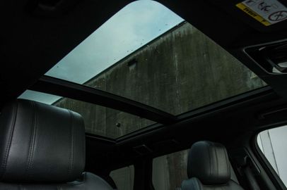 Car image 36