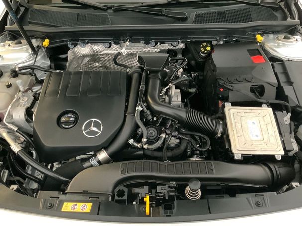 Mercedes-Benz CLA 180 100 kW image number 13