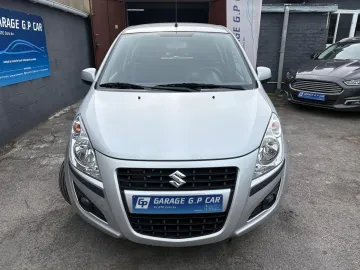 Car image 3