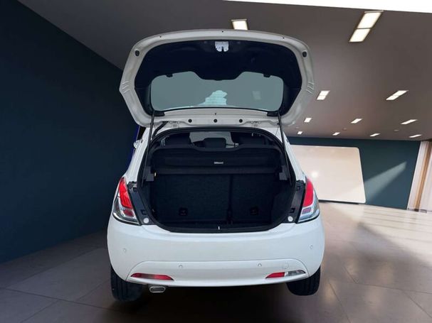 Lancia Ypsilon 51 kW image number 6