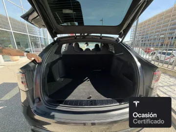 Car image 30