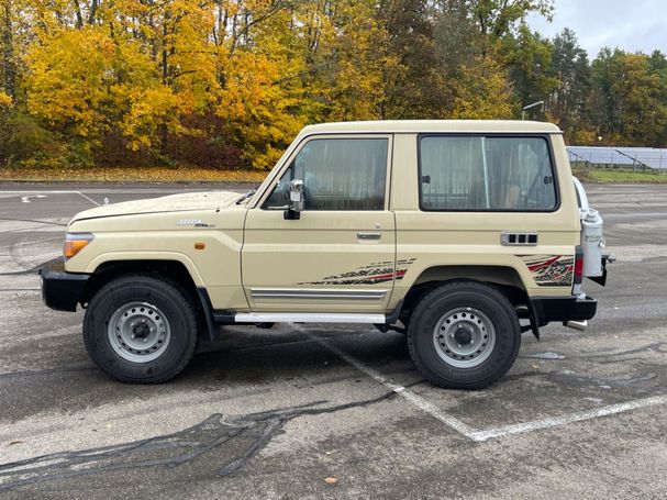 Toyota Land Cruiser 168 kW image number 4