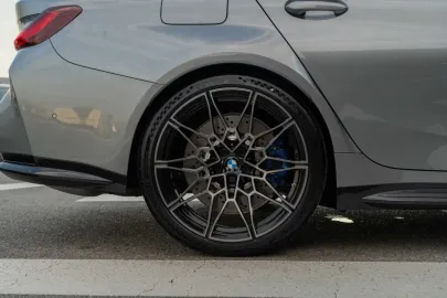 Car image 28