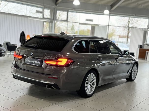 BMW 520d Touring Luxury Line 140 kW image number 7