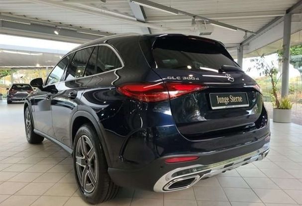 Mercedes-Benz GLC 300 Line 198 kW image number 4