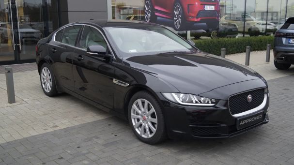 Jaguar XE 147 kW image number 2