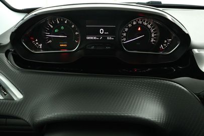 Car image 22