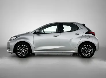 Car image 3