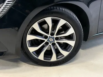 Car image 45