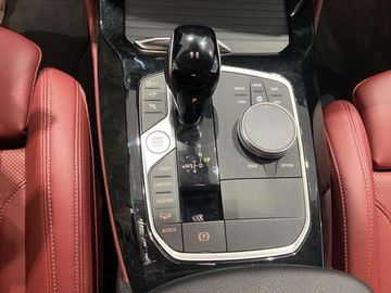 Car image 38