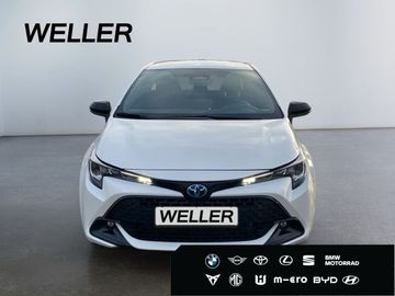 Car image 3
