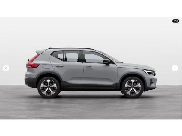 Volvo XC40 B3 Plus Dark 120 kW image number 3