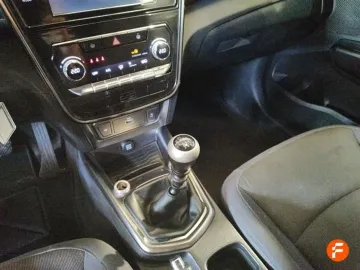 Car image 31