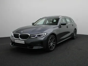 Car image 32