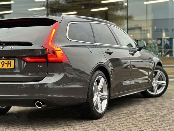 Volvo V90 T4 140 kW image number 25