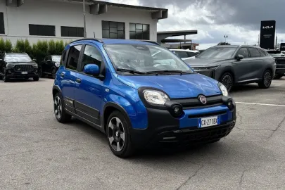 Car image 3