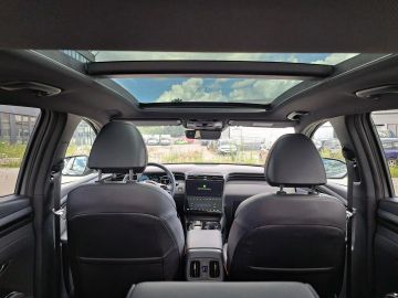 Car image 37