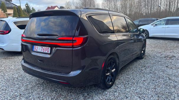 Chrysler Pacifica 214 kW image number 3