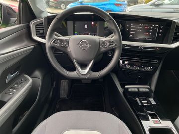 Car image 26