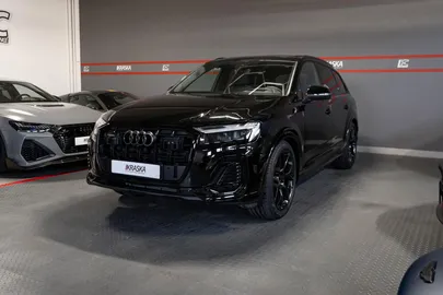 Car image 25