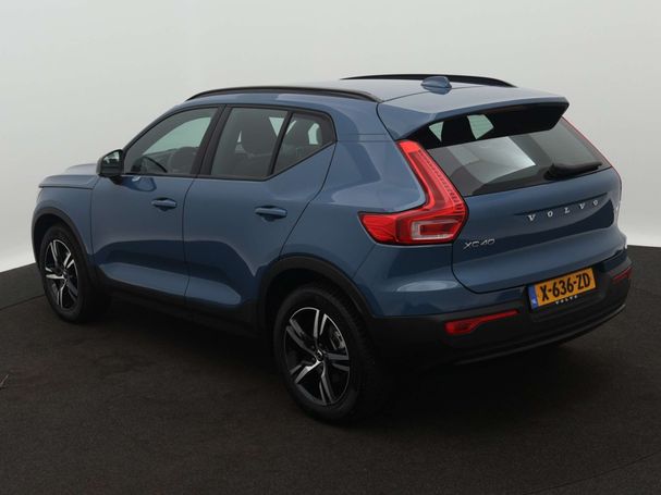 Volvo XC40 B4 Plus Dark 145 kW image number 2