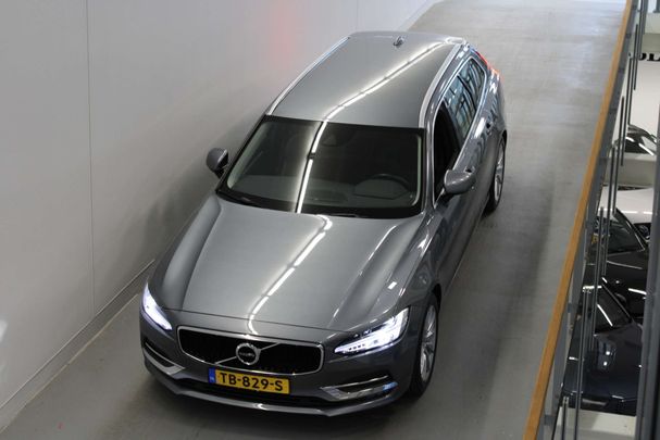 Volvo V90 T4 Momentum 140 kW image number 17